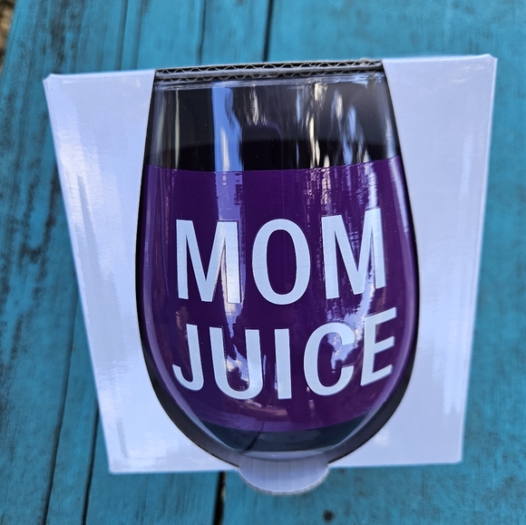 Mom Juice Wine Glass - Picture 3 of 8